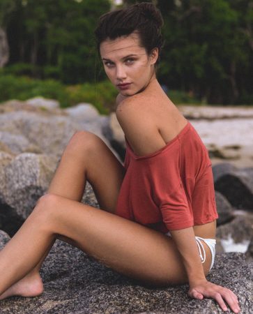 Hailey Outland Will Soon Conquer the Modeling Industry – 56 Photos