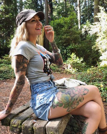 A Tattooed Ultimate Hottie By The Name Of Risa Marie