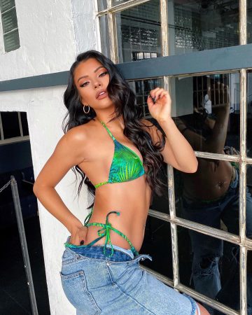 The Uber Gorgeous Ivana Santacruz Is Our Friday Feature