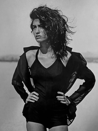Folks, Ogle At The Classic Beauty Of Yasmine Ghauri